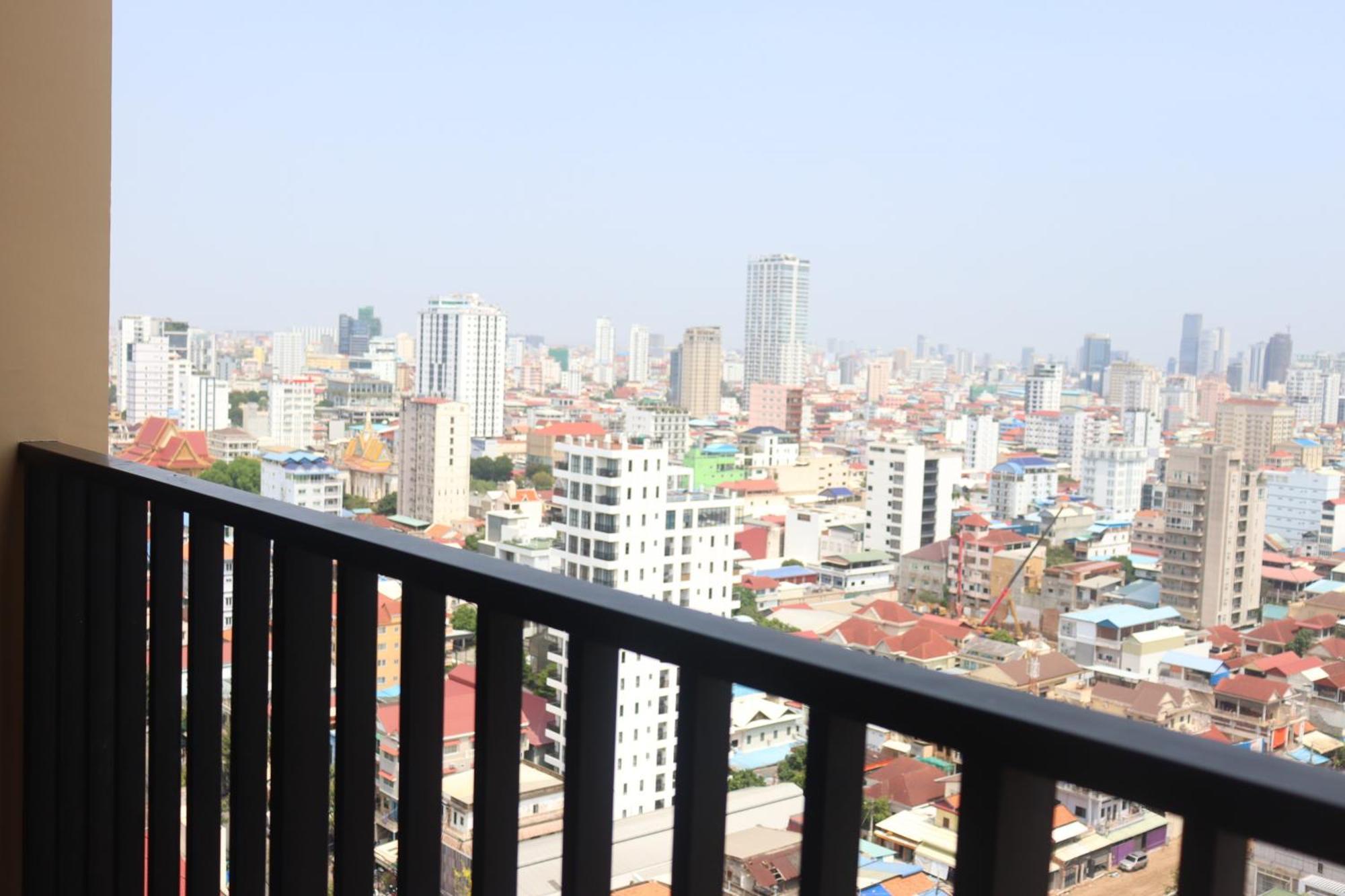 Parc21 Luxury Boutique Hotel Phnom Penh Esterno foto