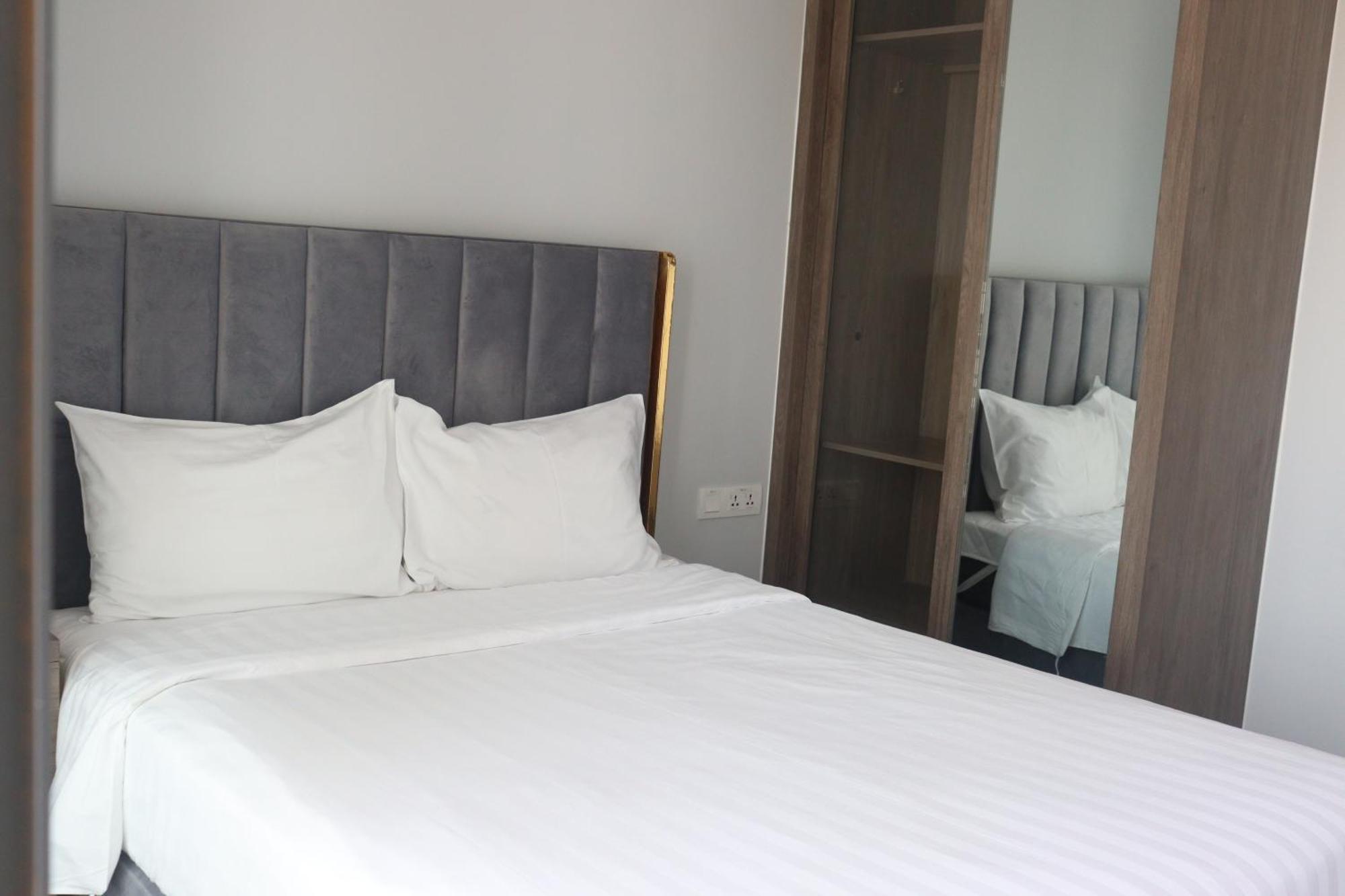 Parc21 Luxury Boutique Hotel Phnom Penh Esterno foto