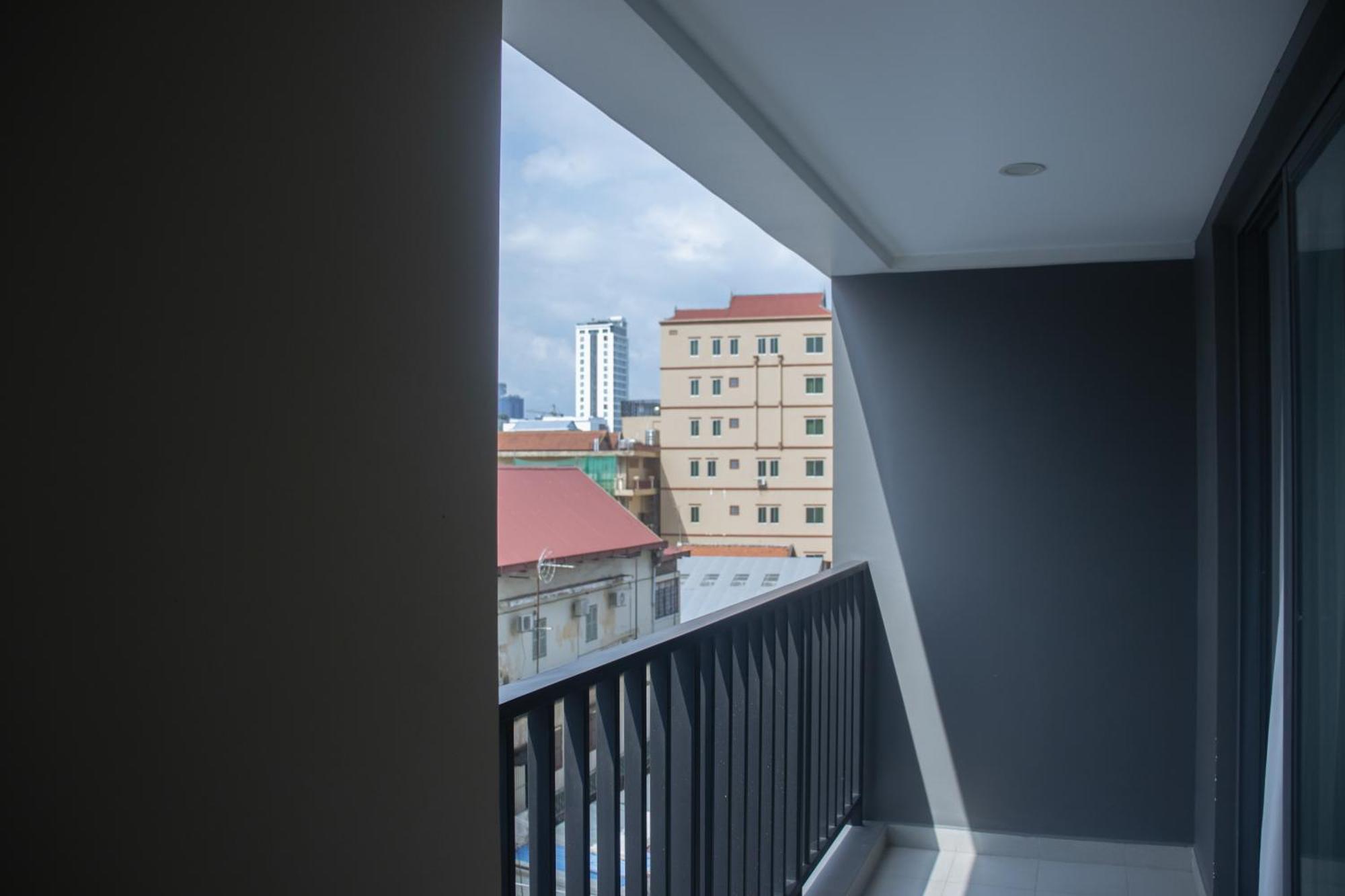Parc21 Luxury Boutique Hotel Phnom Penh Esterno foto